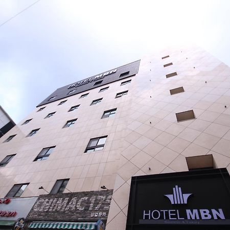 Mbn Hotel Changwon Esterno foto