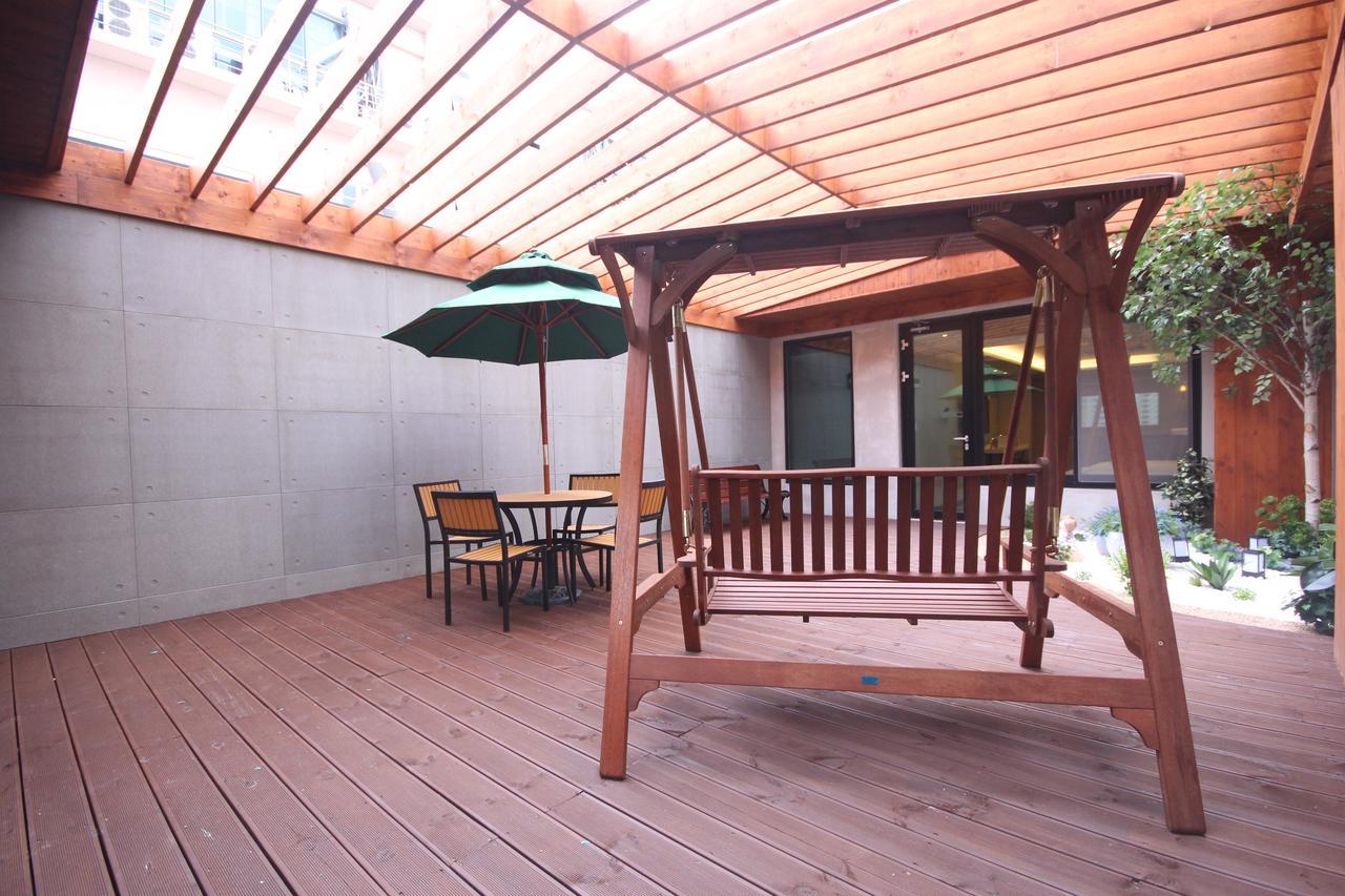 Mbn Hotel Changwon Esterno foto