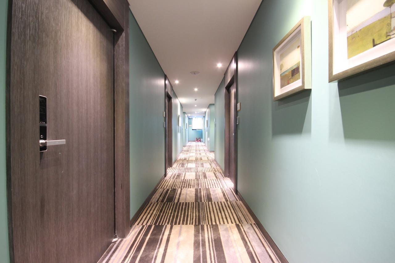 Mbn Hotel Changwon Esterno foto